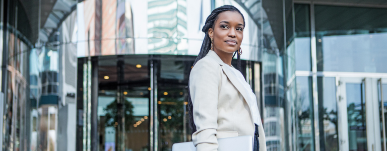 How to Become a Healthcare Administrator ￼